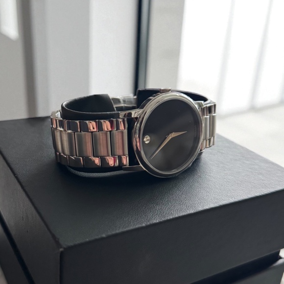 🎁⏱️ NWT Movado Museum Classic Men's Watch | Black Dial |Stainless Steel - NEW - Picture 4 of 5